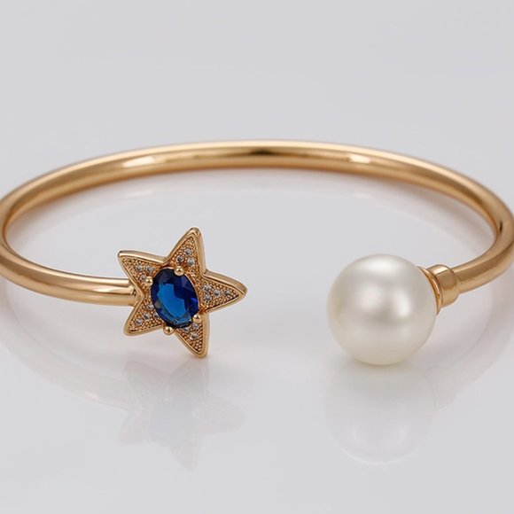 Beautiful Sapphire Star 18KGP Bangle - Picture 7 of 14